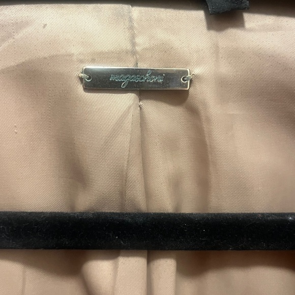 Gorgeous Magaschoni Alpaca and Wool Camel Coat - Picture 3 of 7